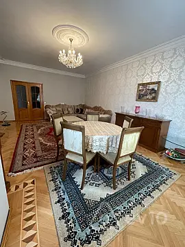 Kirayə verilir 3 otaqlı yeni tikili 160 m²