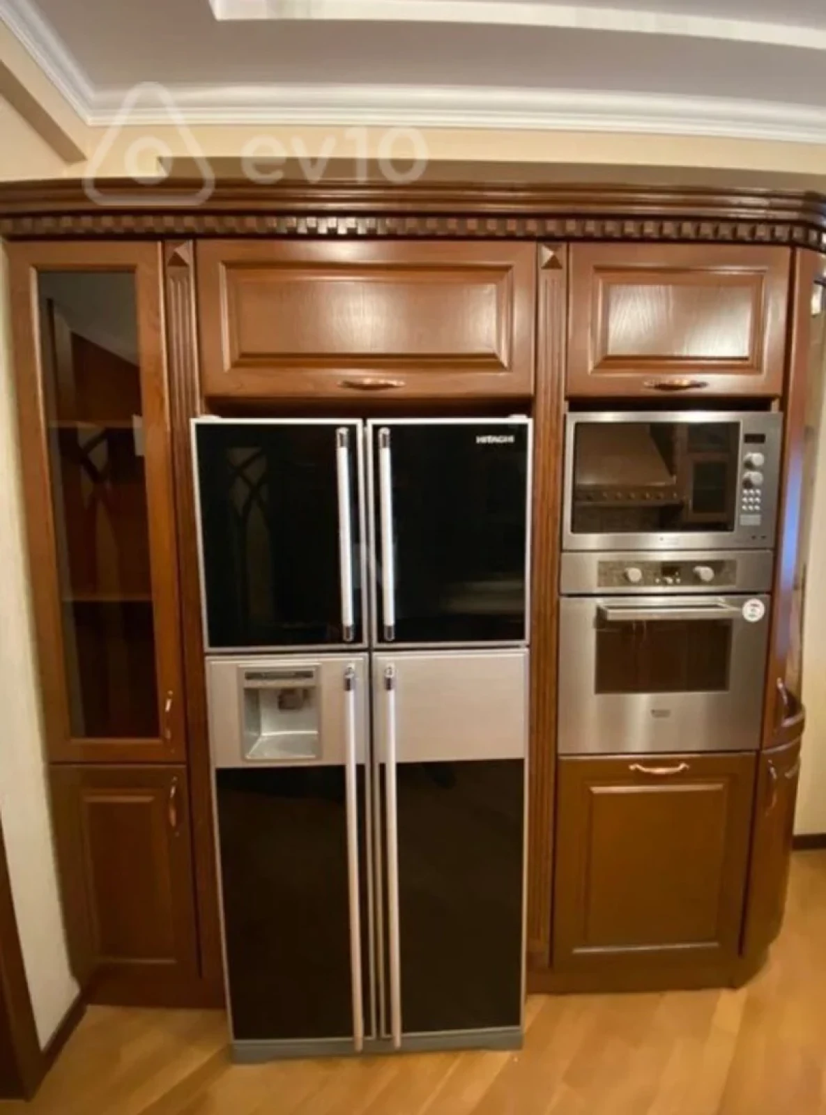 Kirayə verilir 3 otaqlı yeni tikili 160 m²