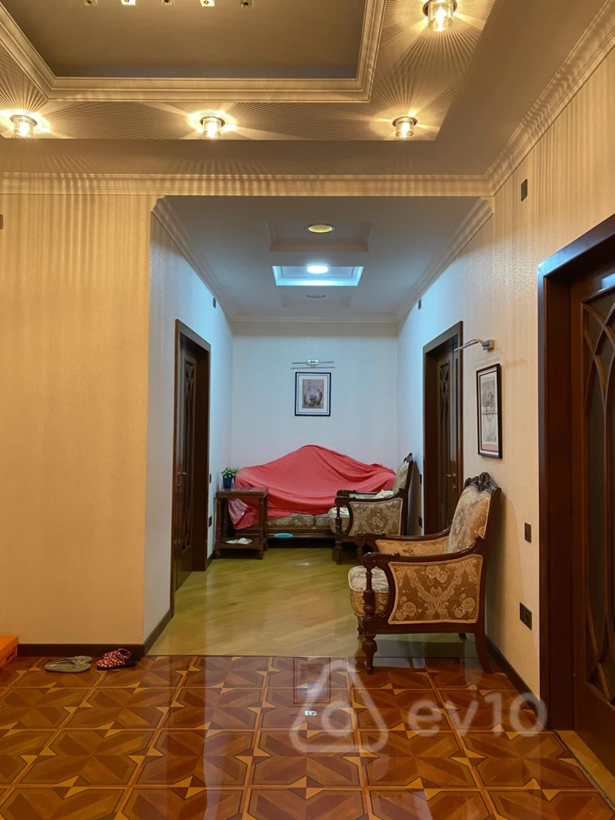 Kirayə verilir 3 otaqlı yeni tikili 160 m²