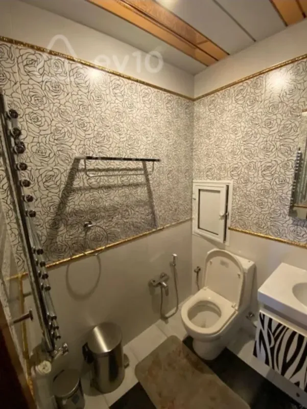 Kirayə verilir 3 otaqlı yeni tikili 160 m²