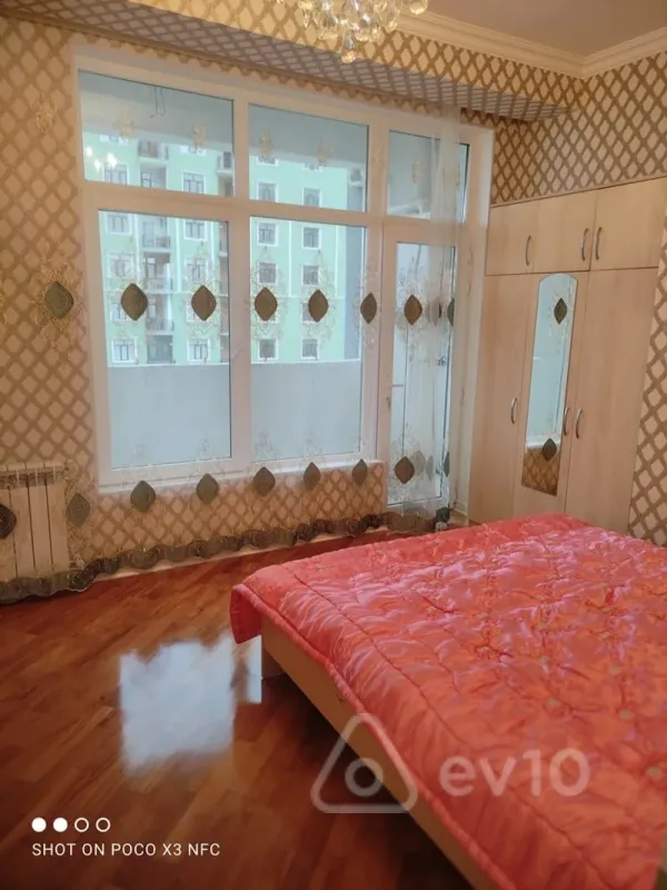 Kirayə verilir 2 otaqlı yeni tikili 100 m²