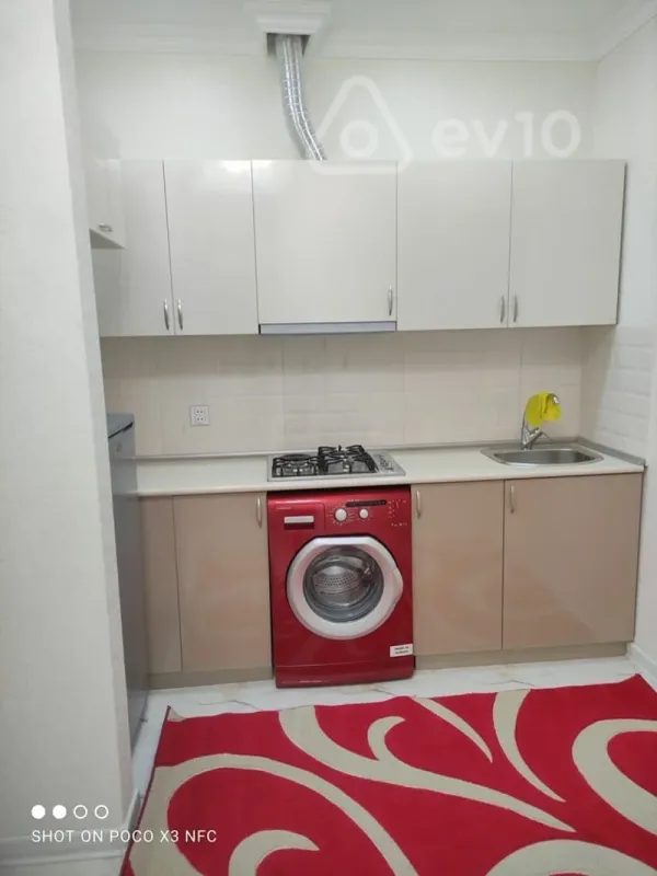 Kirayə verilir 2 otaqlı yeni tikili 100 m²