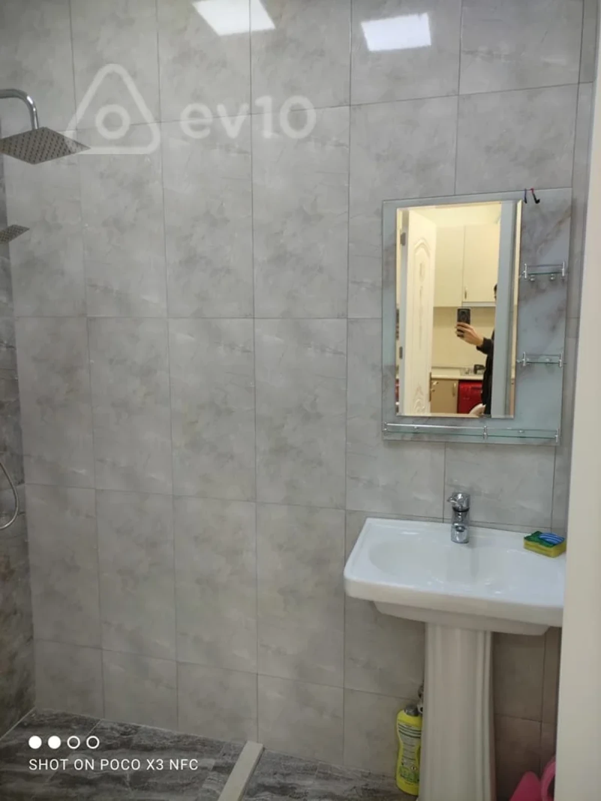 Kirayə verilir 2 otaqlı yeni tikili 100 m²