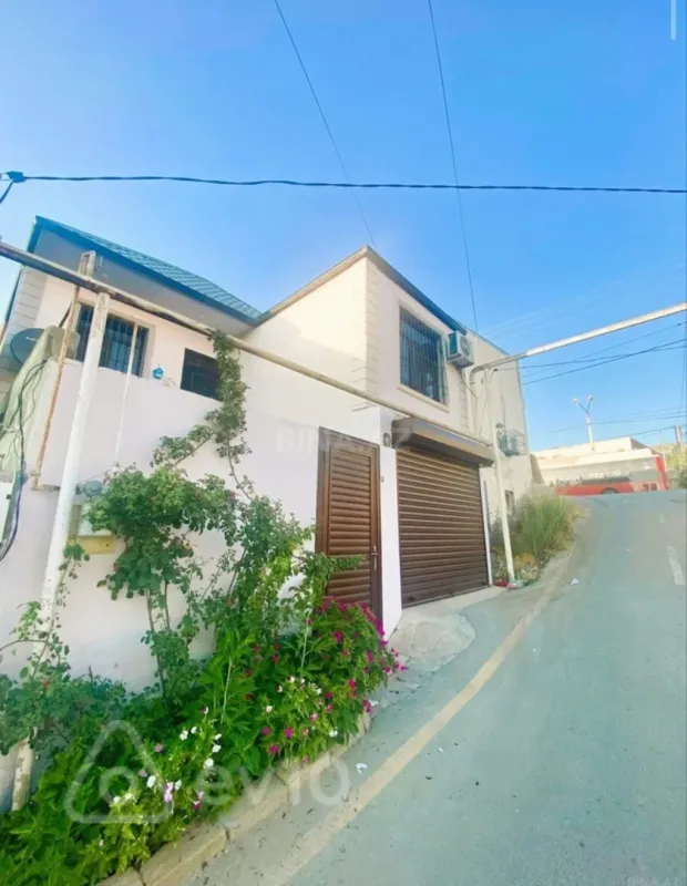 Satılır 5 otaqlı həyət evi 130 m²