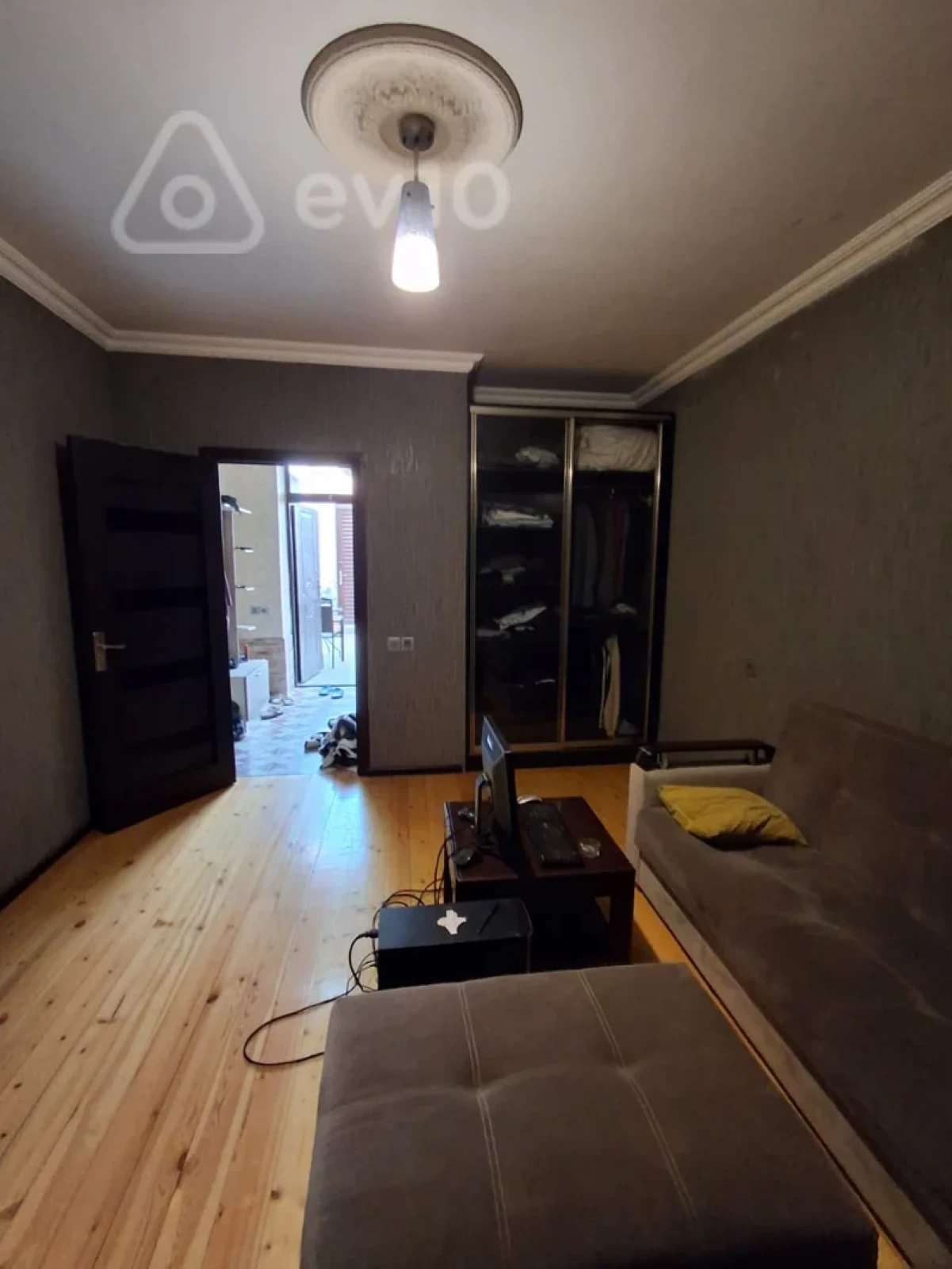 Satılır 5 otaqlı həyət evi 130 m²