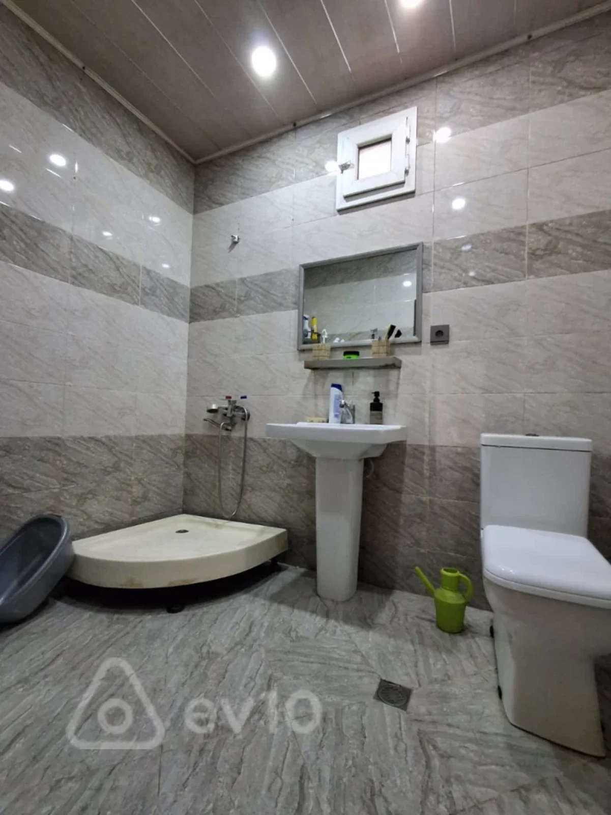 Satılır 5 otaqlı həyət evi 130 m²