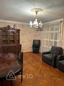 Kirayə verilir 1 otaqlı köhnə tikili 40 m²