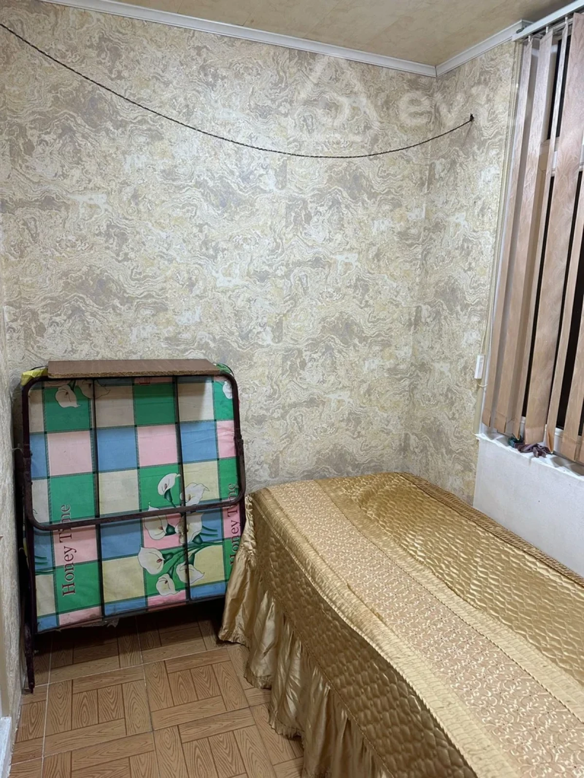 Kirayə verilir 1 otaqlı köhnə tikili 40 m²