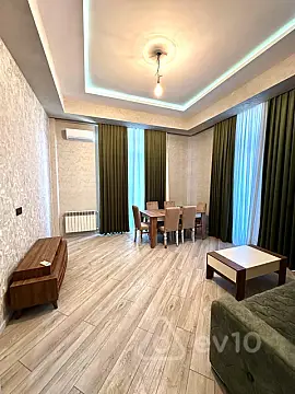 Kirayə verilir 3 otaqlı yeni tikili 150 m²