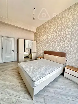 Kirayə verilir 3 otaqlı yeni tikili 150 m²