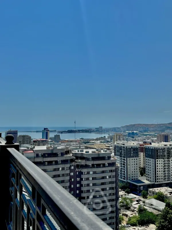 Kirayə verilir 3 otaqlı yeni tikili 150 m²