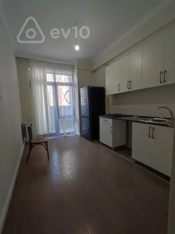 Kirayə verilir 3 otaqlı yeni tikili 100 m²