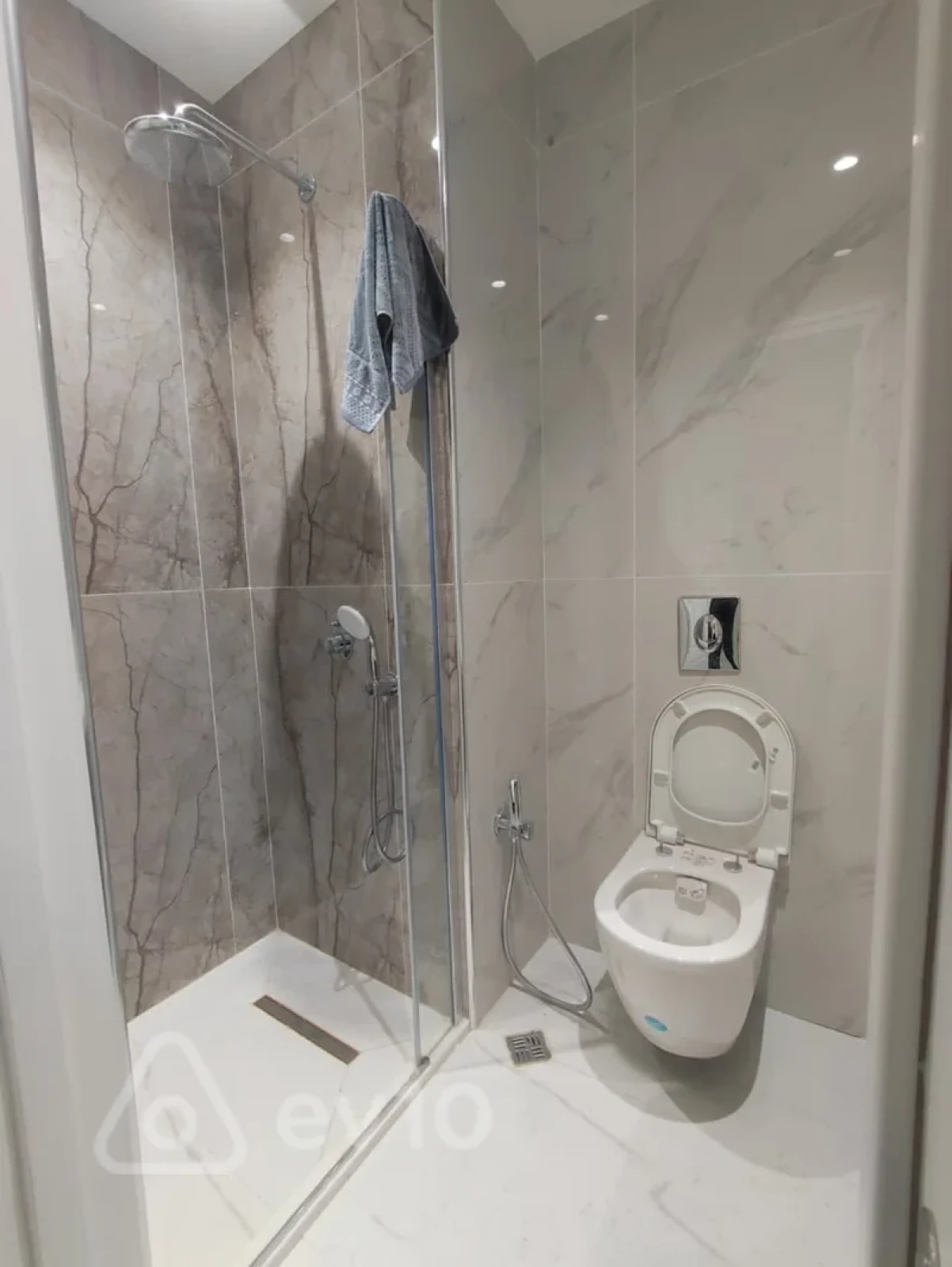 Kirayə verilir 3 otaqlı yeni tikili 100 m²