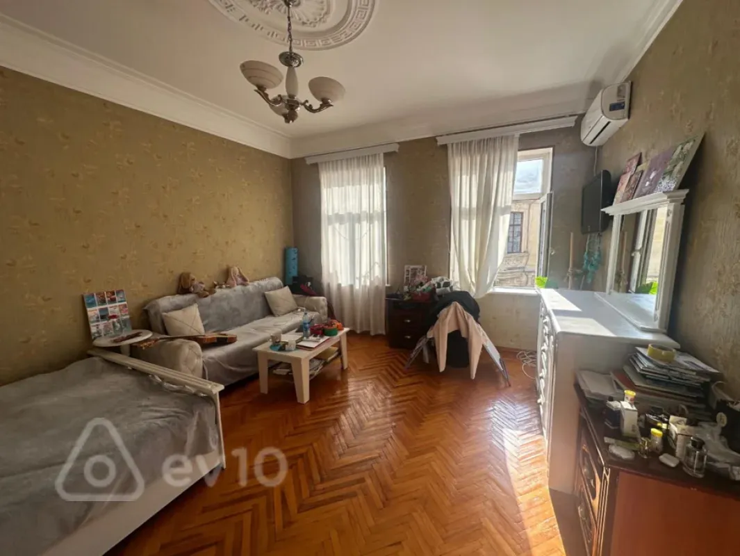 Kirayə verilir 1 otaqlı köhnə tikili 45 m²