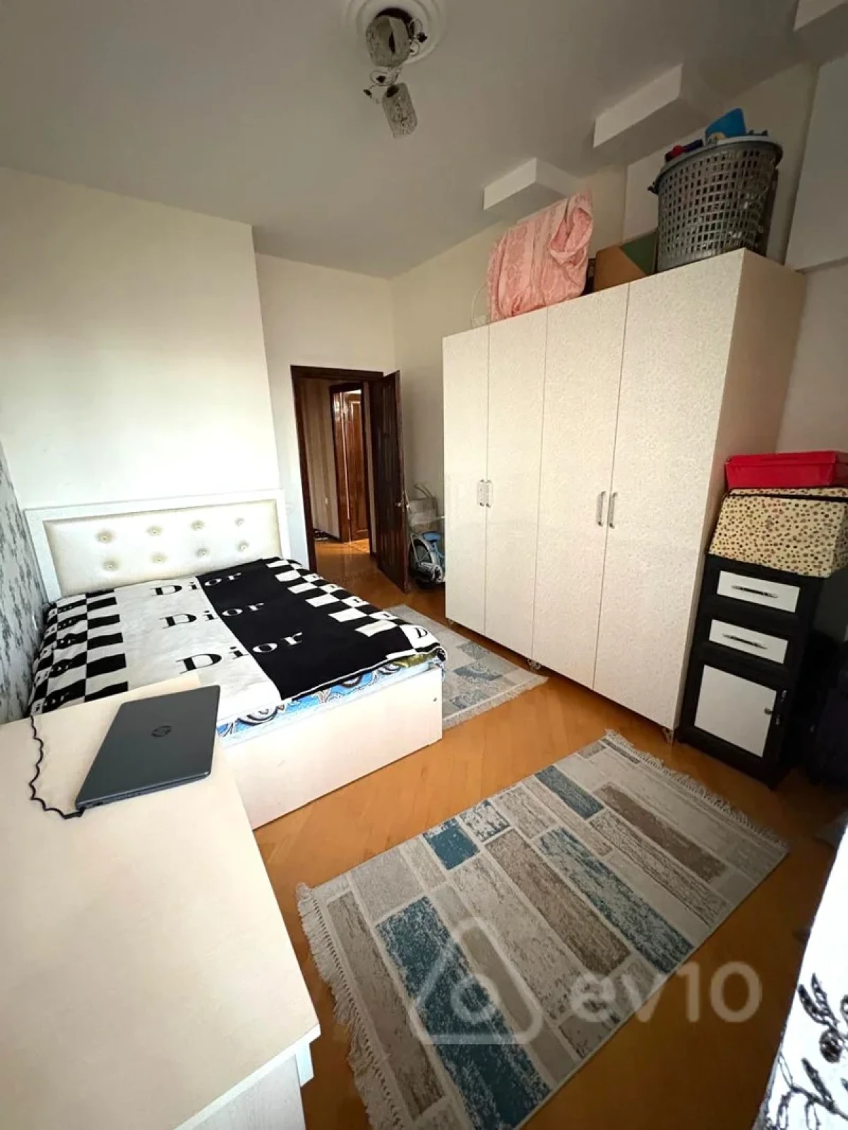 Satılır 2 otaqlı yeni tikili 60 m²