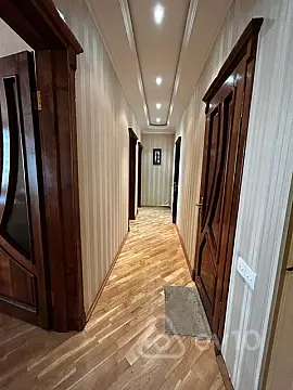 Kirayə verilir 4 otaqlı yeni tikili 200 m²