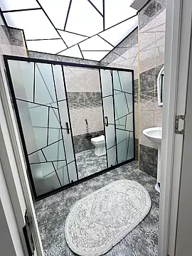 Kirayə verilir 3 otaqlı yeni tikili 165 m²