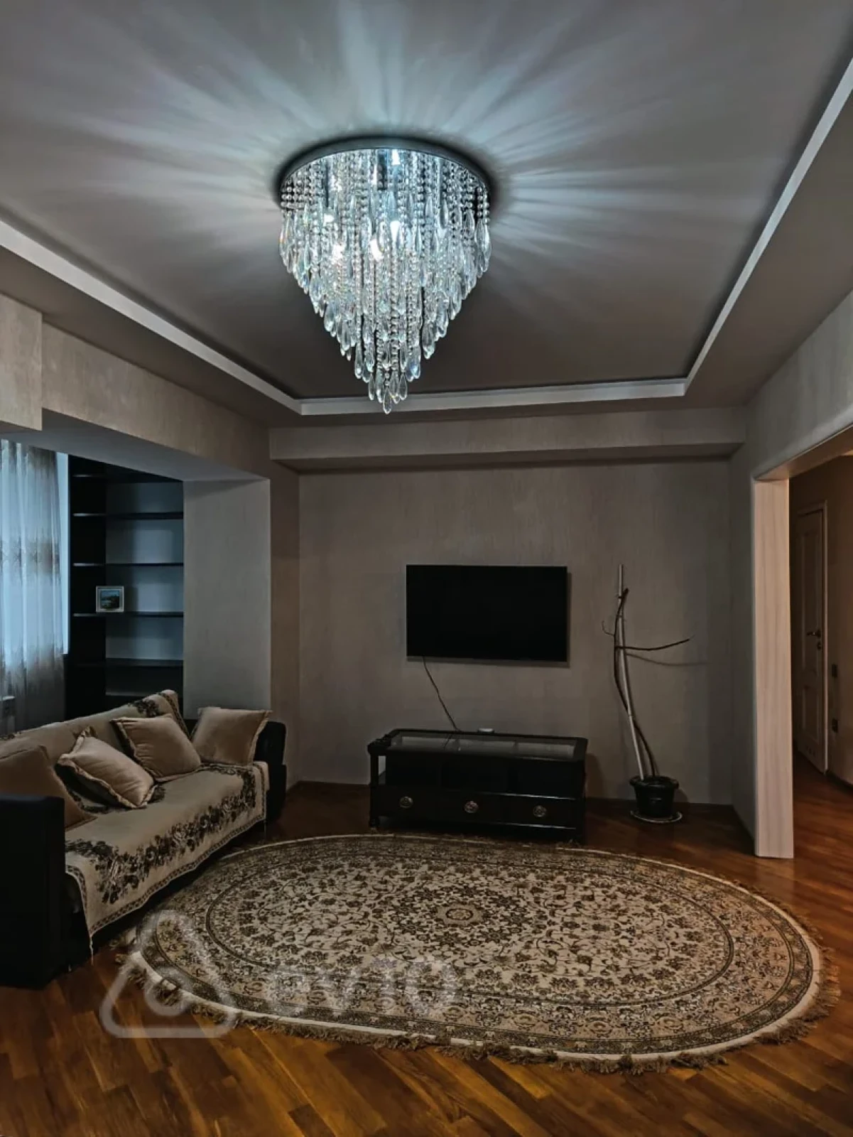 Kirayə verilir 3 otaqlı yeni tikili 95 m²