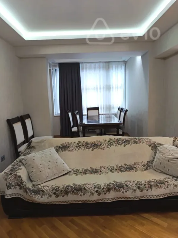 Kirayə verilir 3 otaqlı yeni tikili 95 m²
