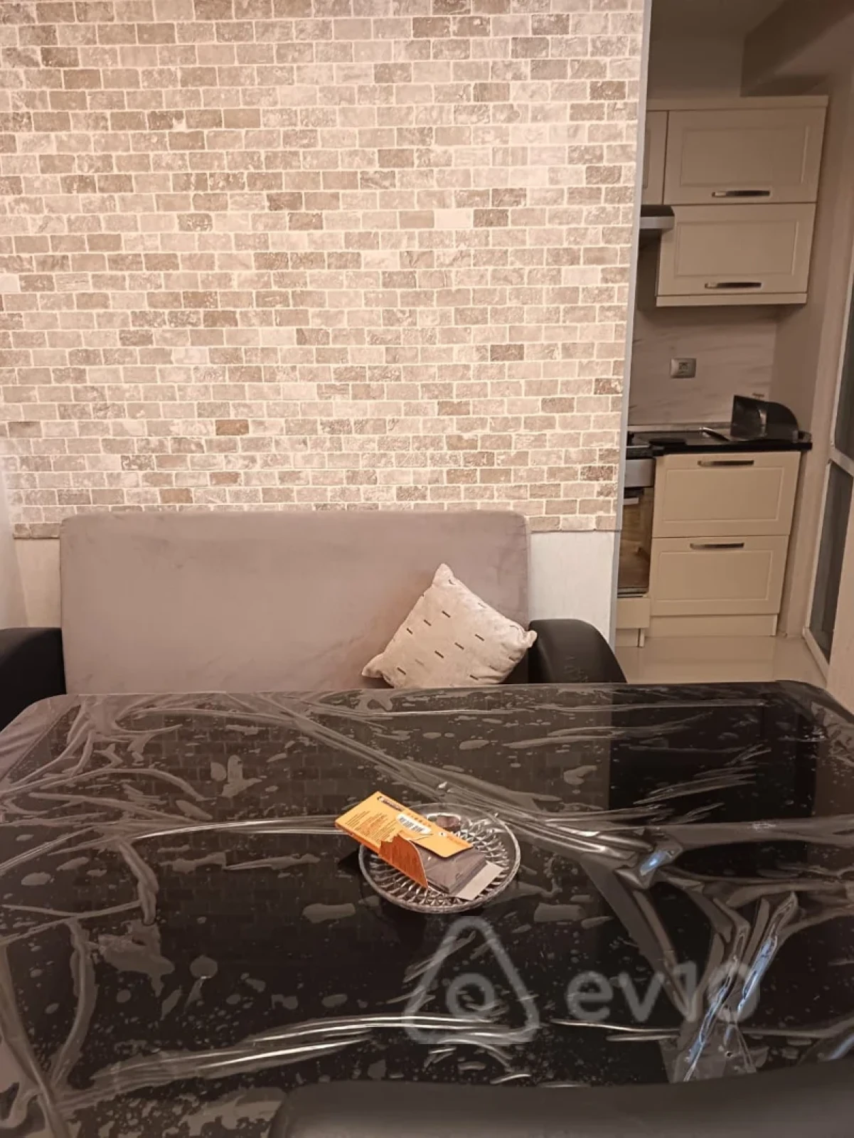 Kirayə verilir 3 otaqlı yeni tikili 95 m²