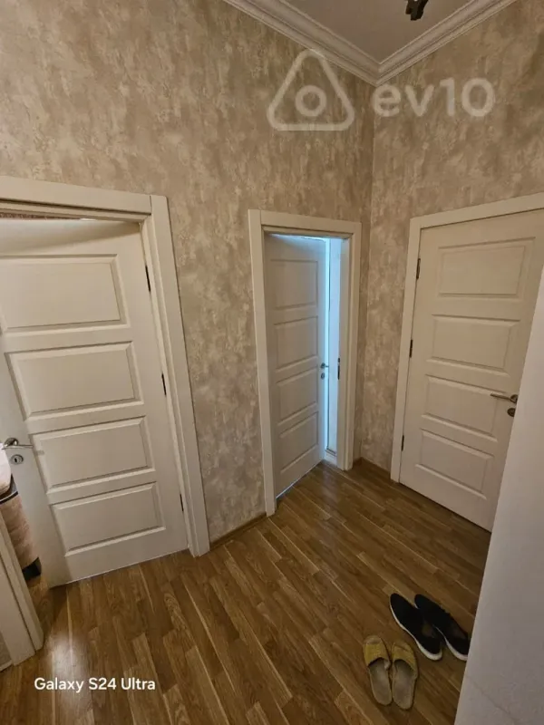 Kirayə verilir 2 otaqlı yeni tikili 58 m²