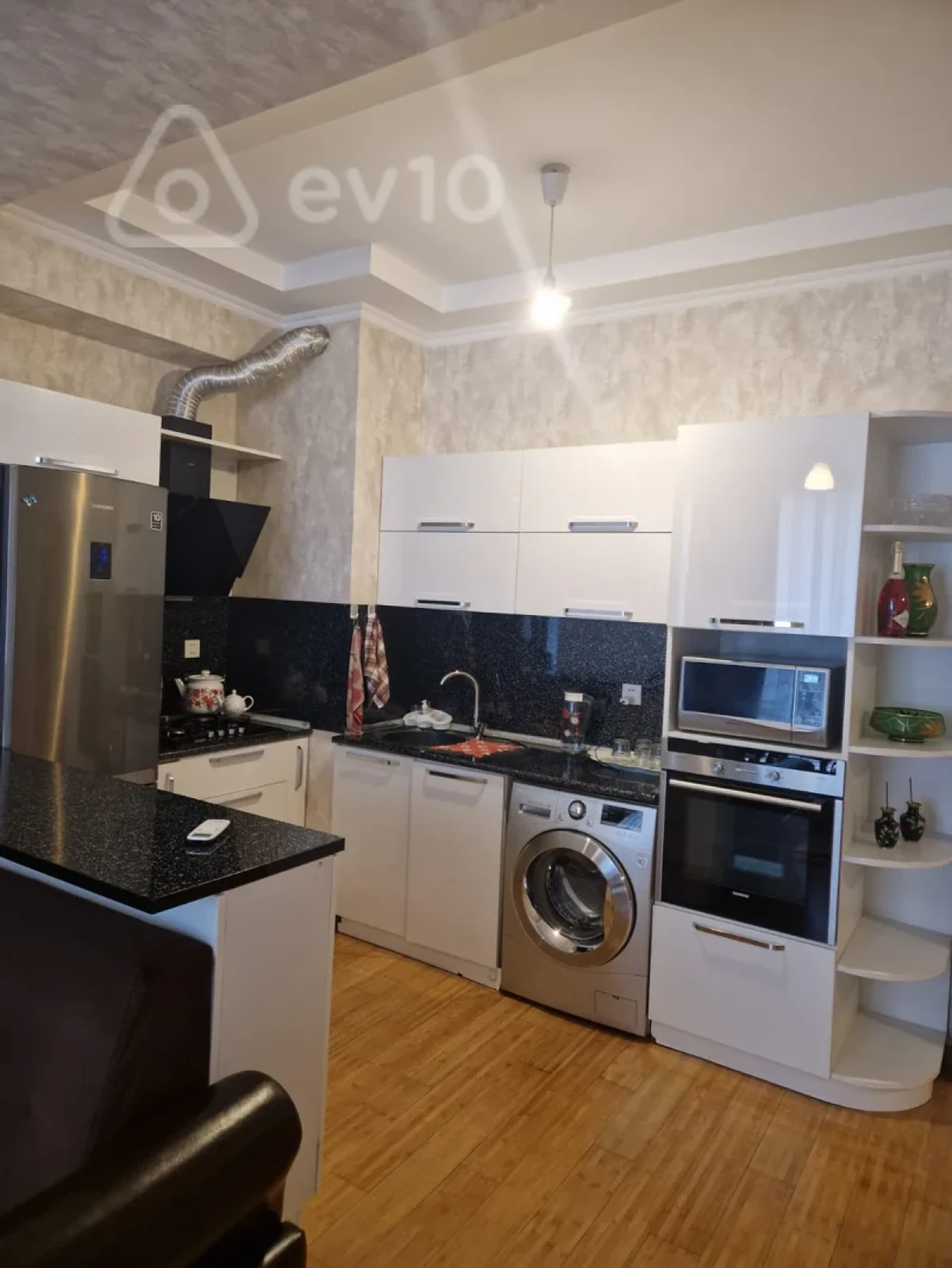Kirayə verilir 3 otaqlı yeni tikili 80 m²