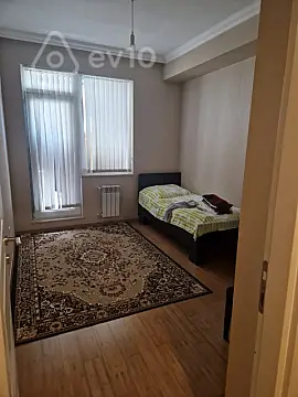 Kirayə verilir 3 otaqlı yeni tikili 80 m²