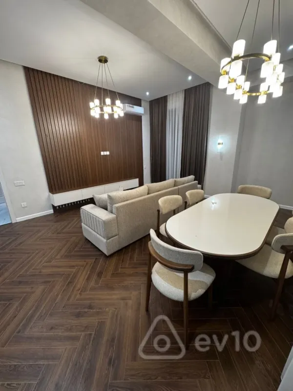Kirayə verilir 3 otaqlı yeni tikili 130 m²