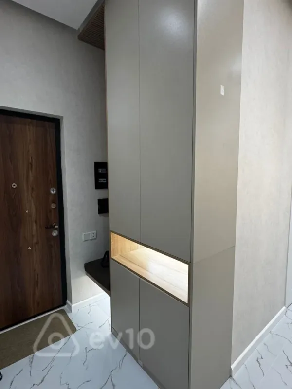 Kirayə verilir 3 otaqlı yeni tikili 130 m²