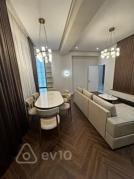 Kirayə verilir 3 otaqlı yeni tikili 130 m²