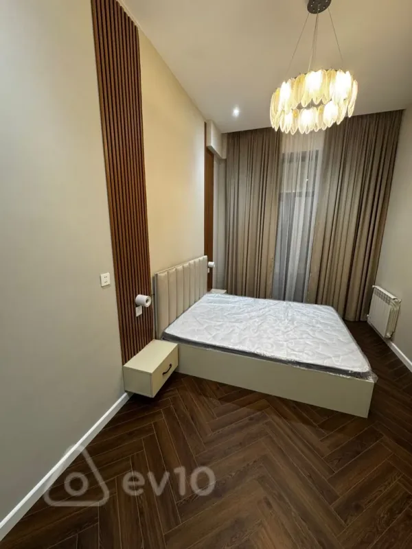 Kirayə verilir 3 otaqlı yeni tikili 130 m²