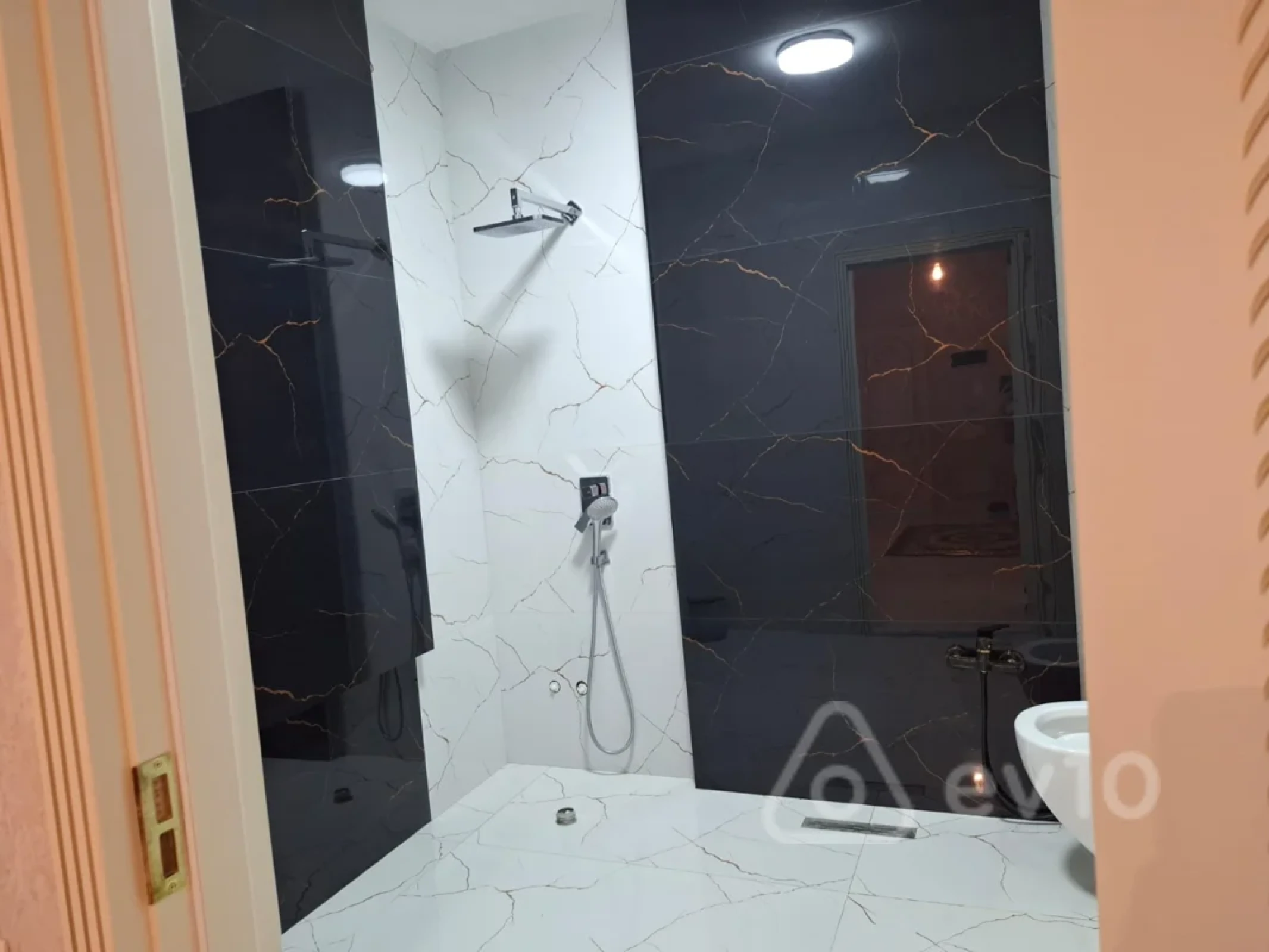 Kirayə verilir 3 otaqlı yeni tikili 125 m²