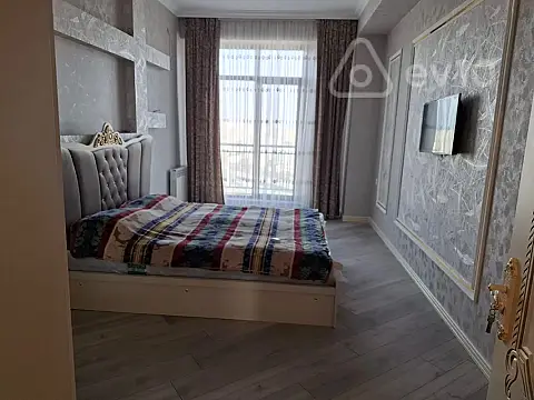 Kirayə verilir 3 otaqlı yeni tikili 125 m²