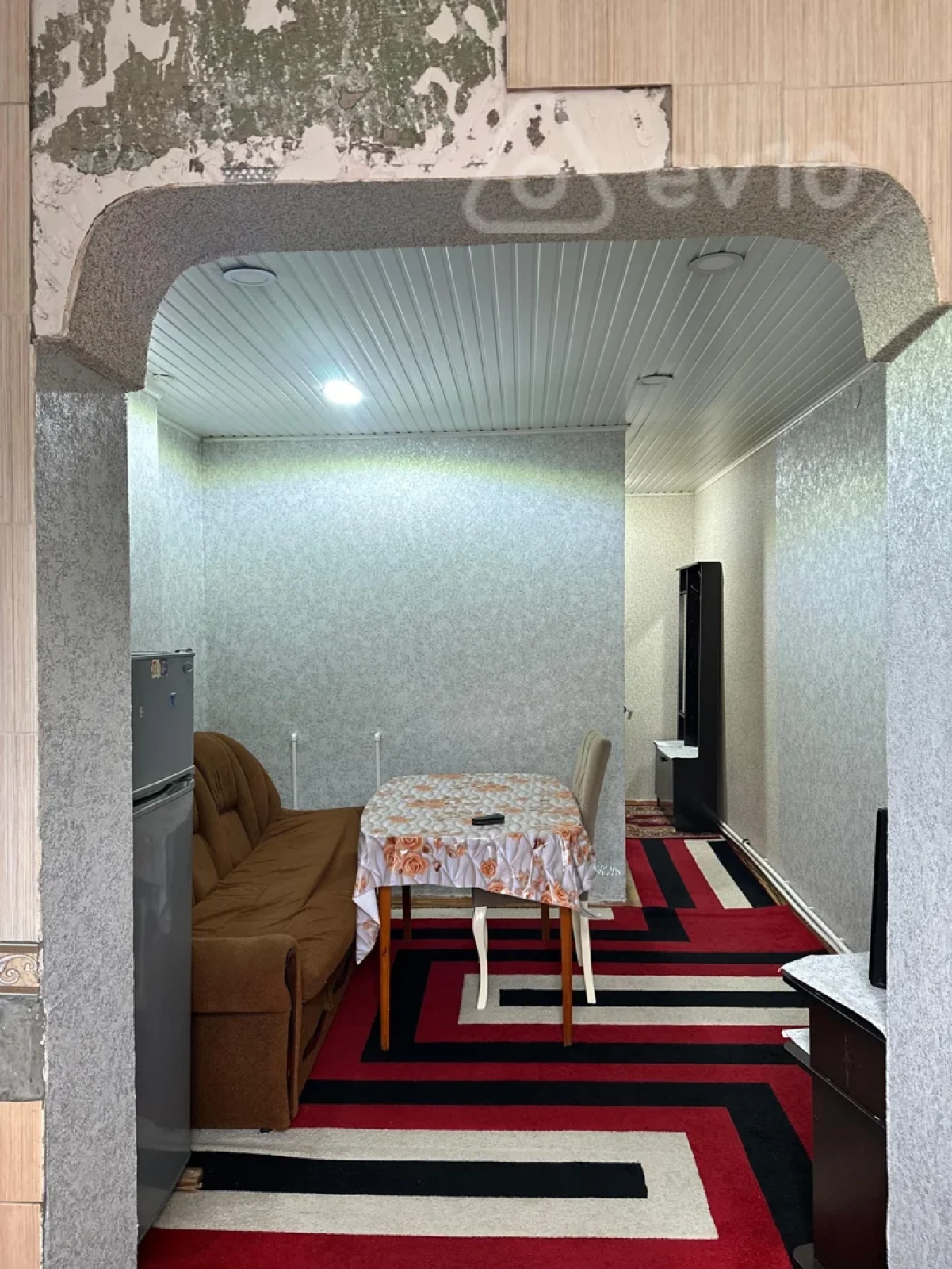 Kirayə verilir 1 otaqlı köhnə tikili 40 m²