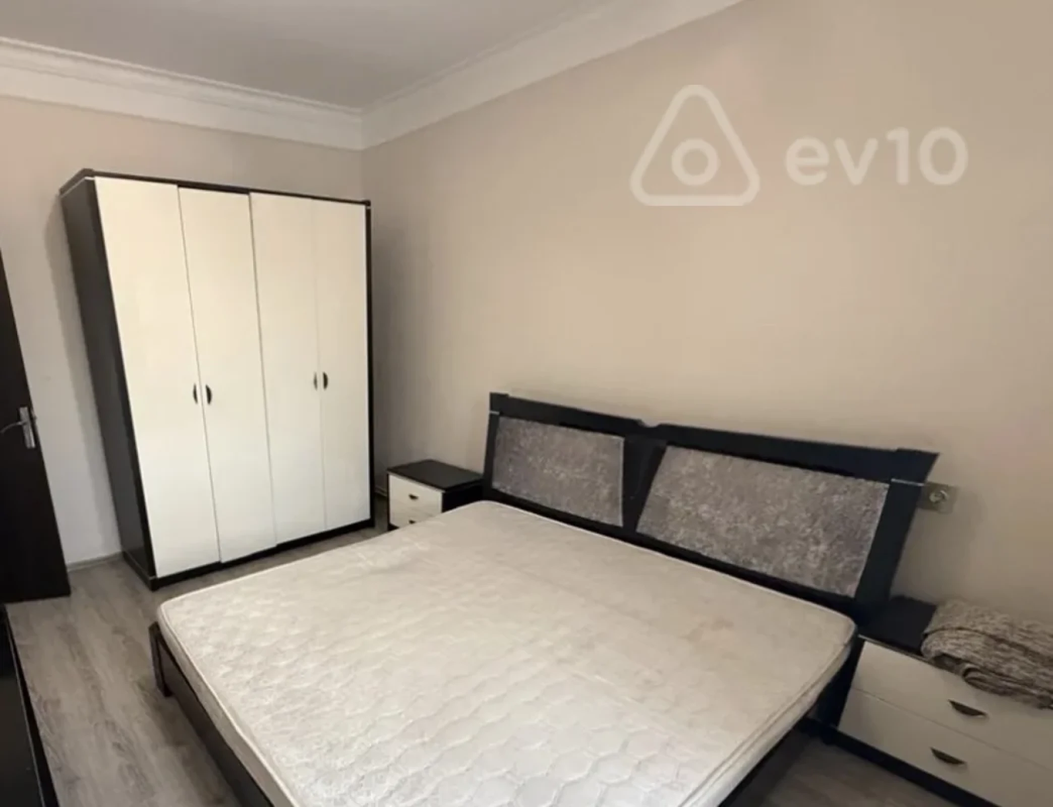 Kirayə verilir 1 otaqlı köhnə tikili 30 m²