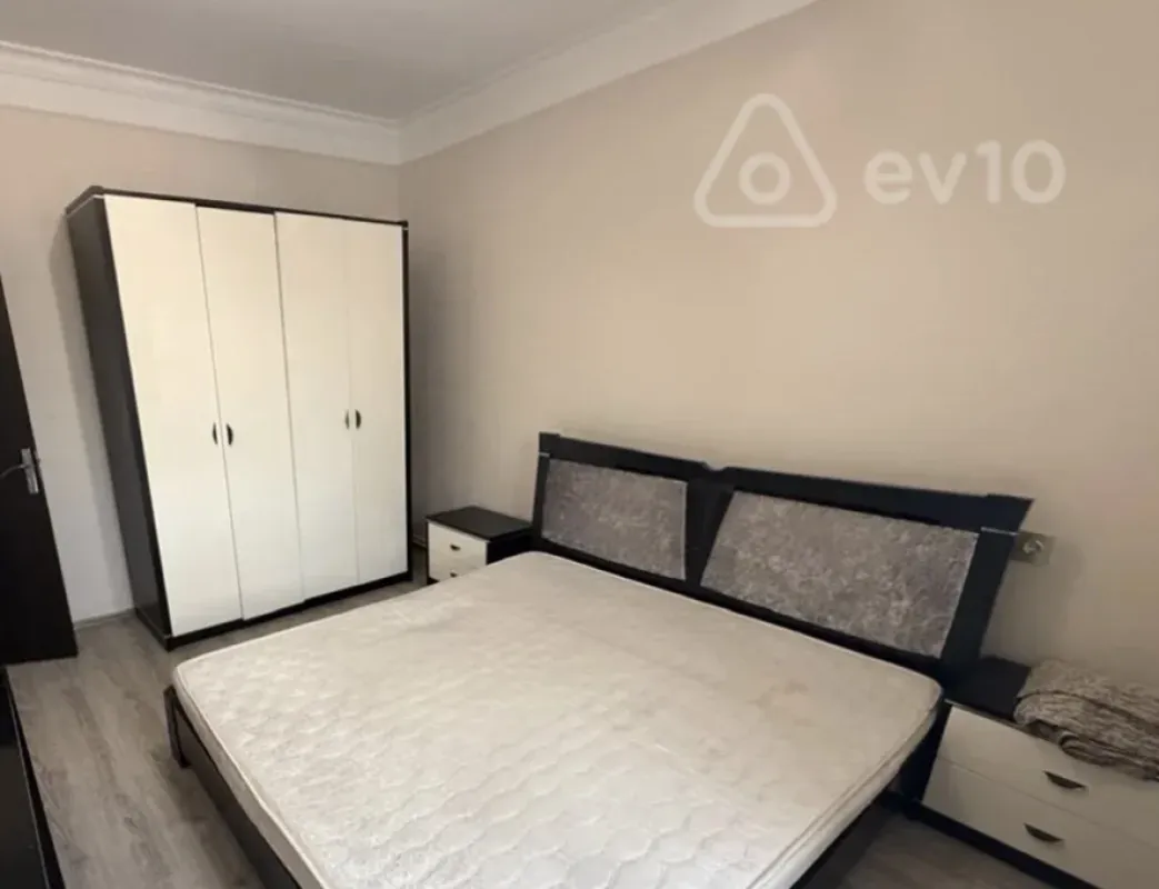 Kirayə verilir 1 otaqlı köhnə tikili 30 m²