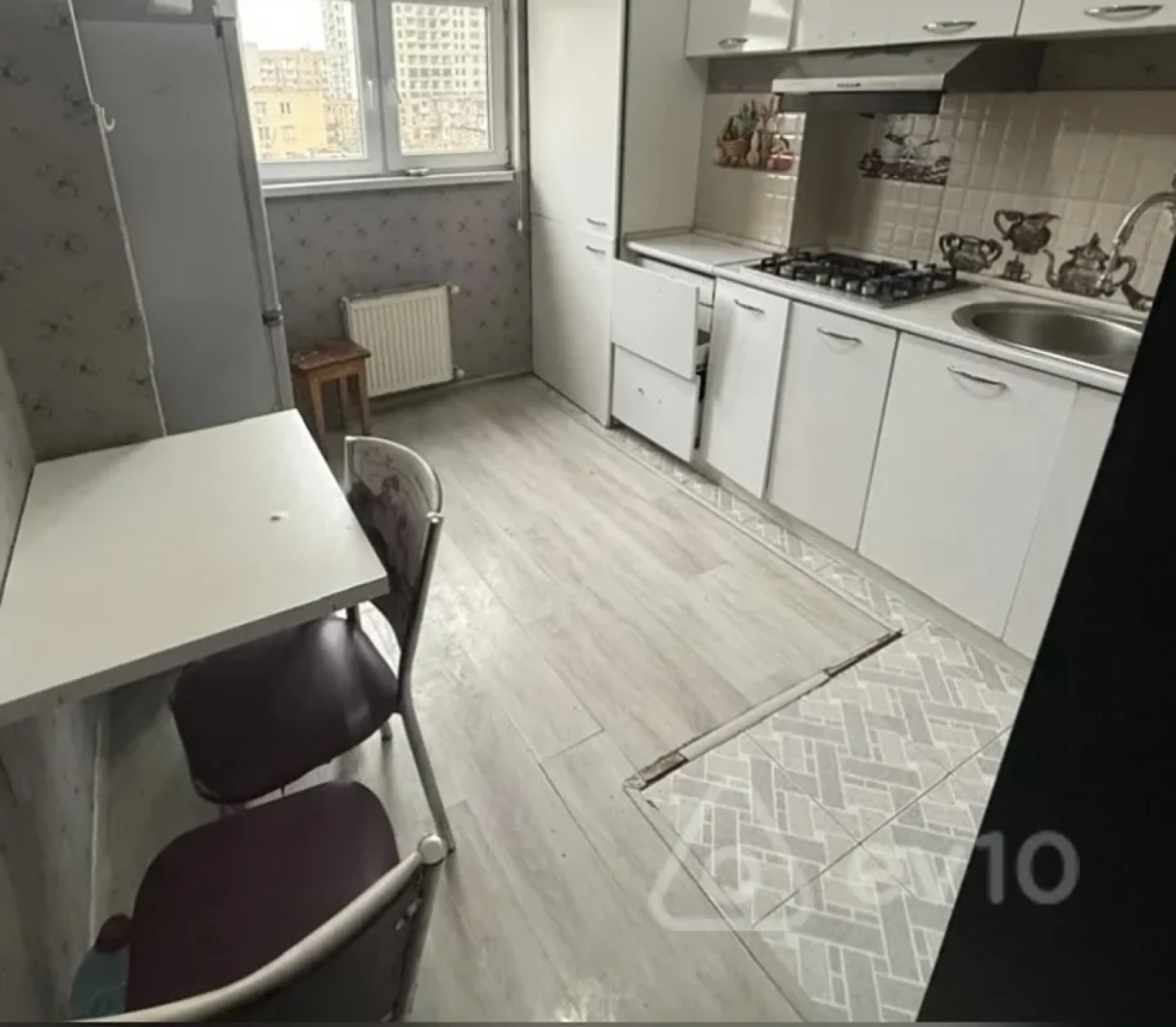 Kirayə verilir 1 otaqlı köhnə tikili 30 m²