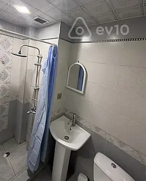 Kirayə verilir 1 otaqlı köhnə tikili 30 m²