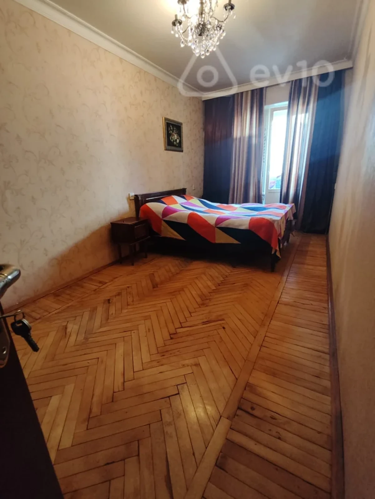Satılır 2 otaqlı köhnə tikili 55 m²