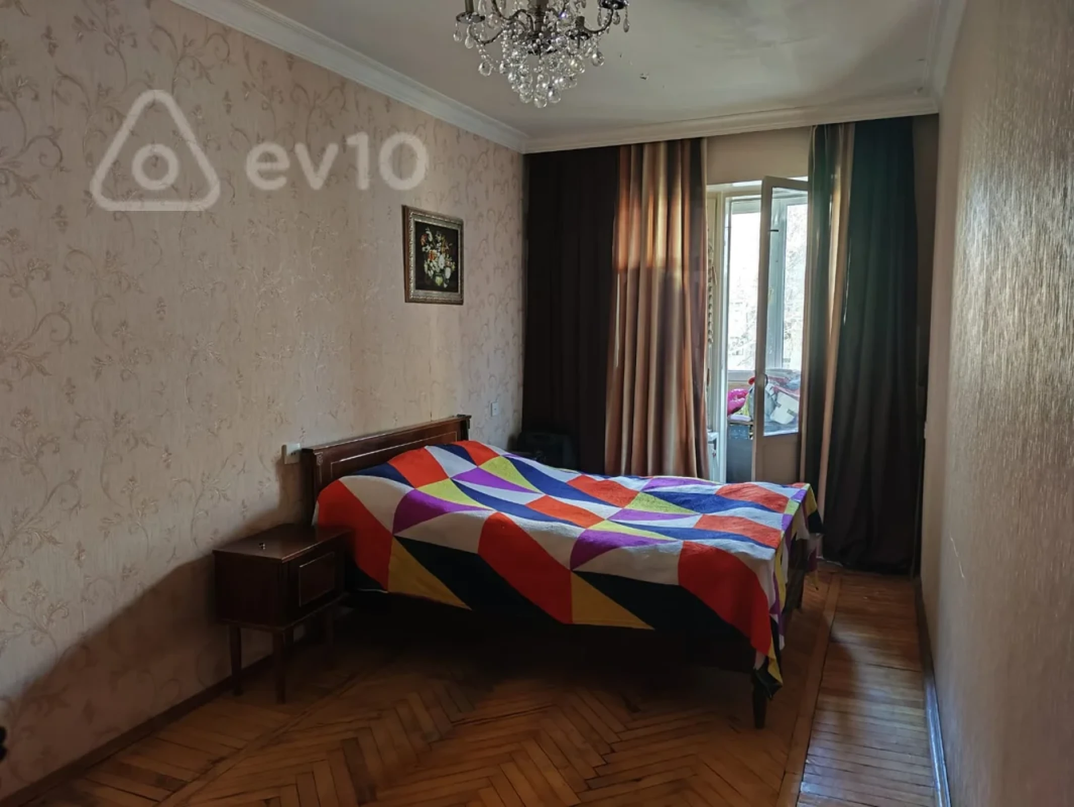 Satılır 2 otaqlı köhnə tikili 55 m²