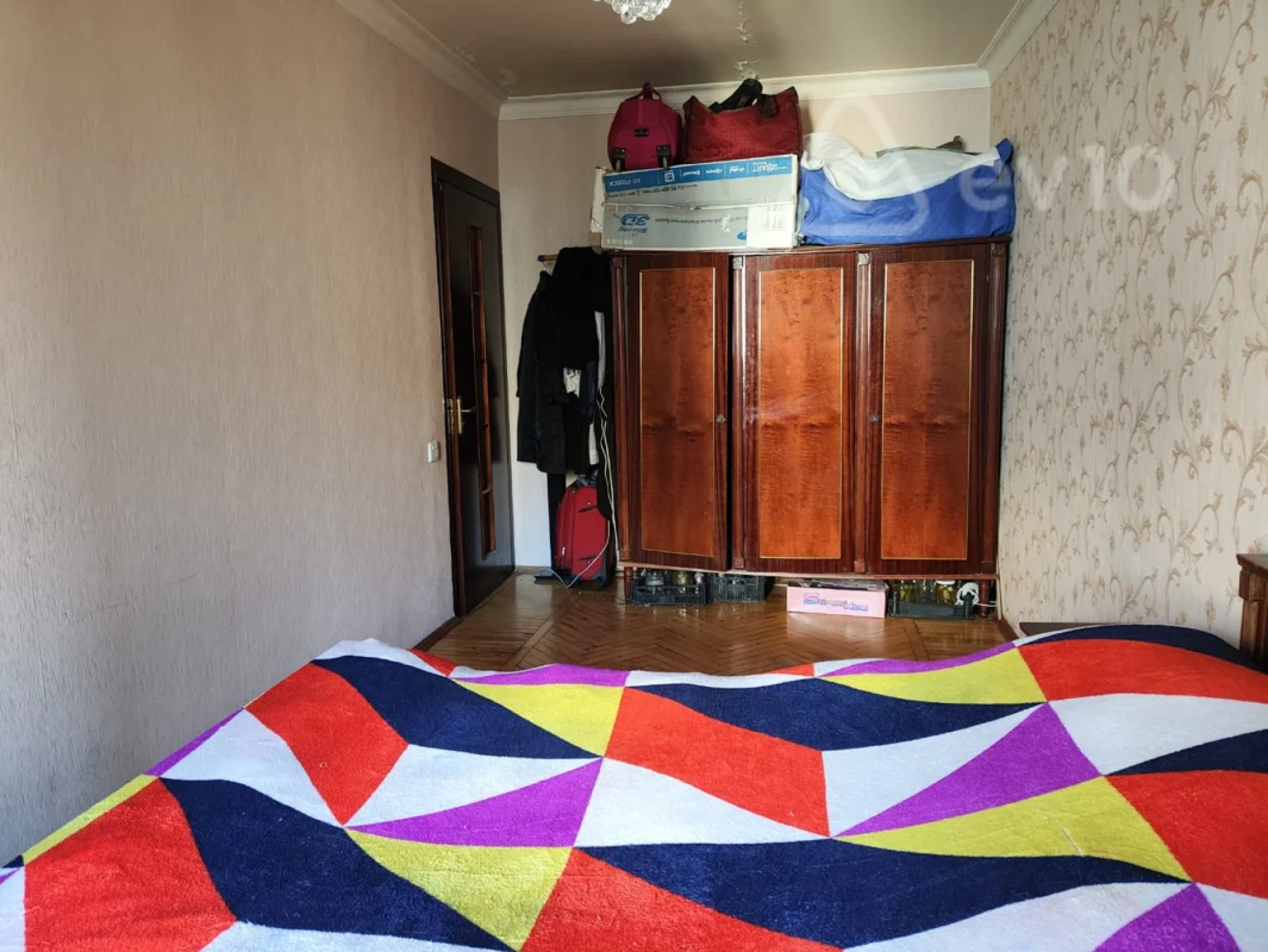 Satılır 2 otaqlı köhnə tikili 55 m²