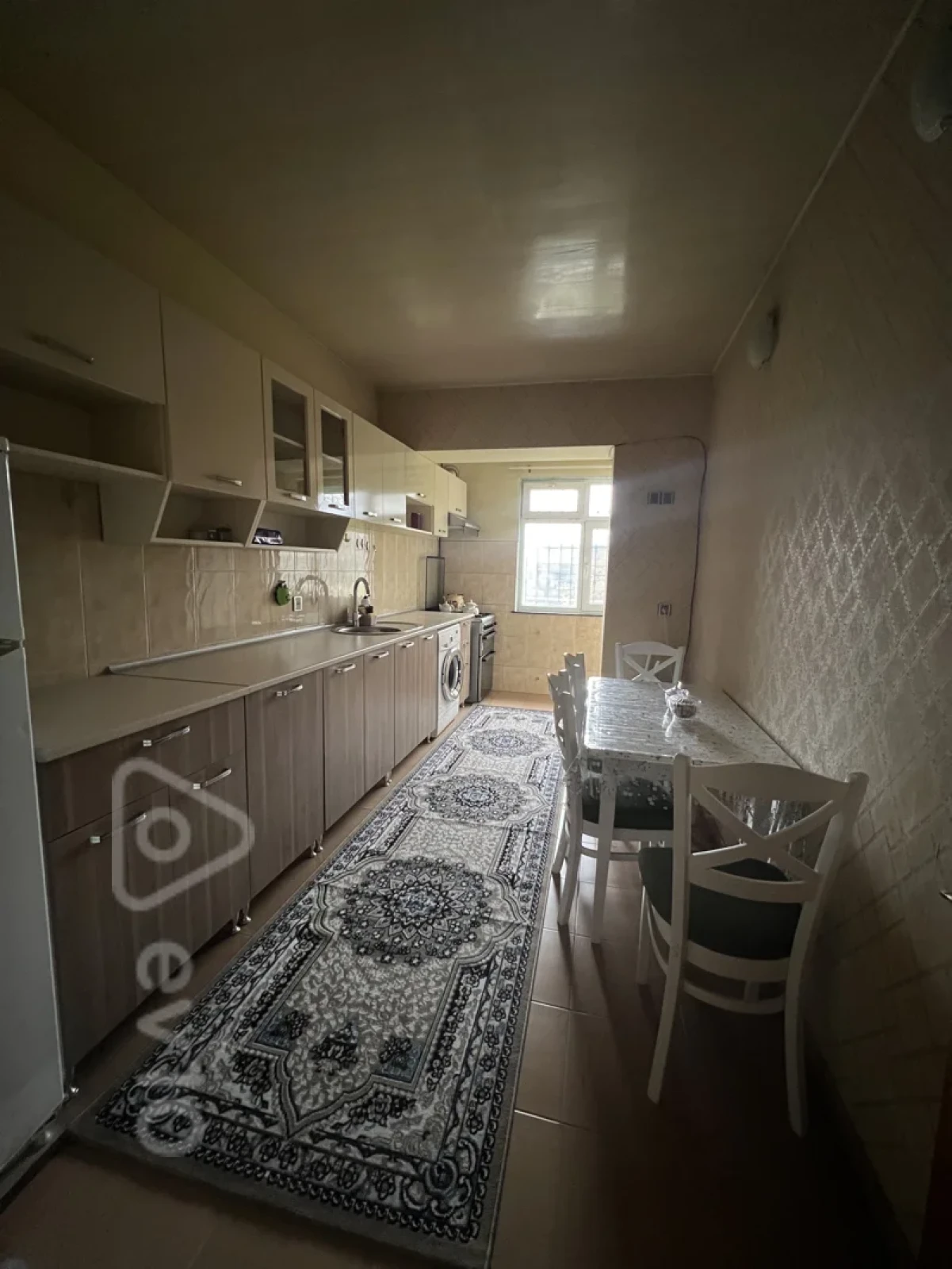 Kirayə verilir 2 otaqlı köhnə tikili 50 m²