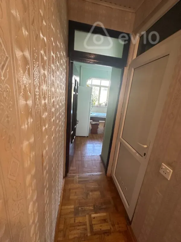 Satılır 2 otaqlı köhnə tikili 58 m²