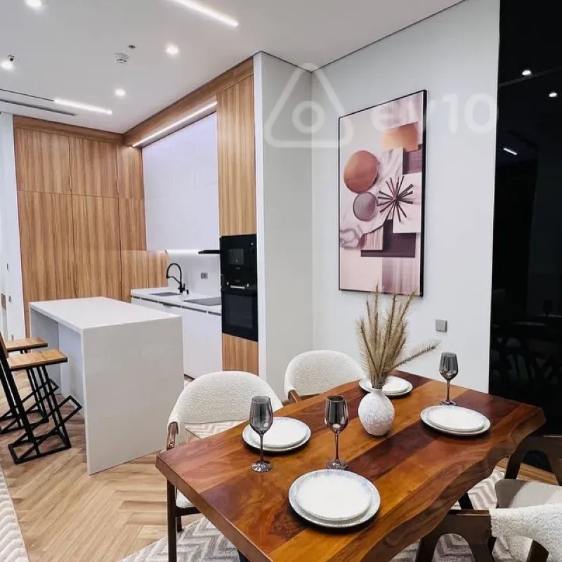 Kirayə verilir 2 otaqlı yeni tikili 65 m²