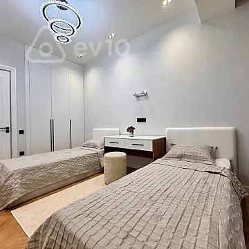 Kirayə verilir 3 otaqlı yeni tikili 115 m²