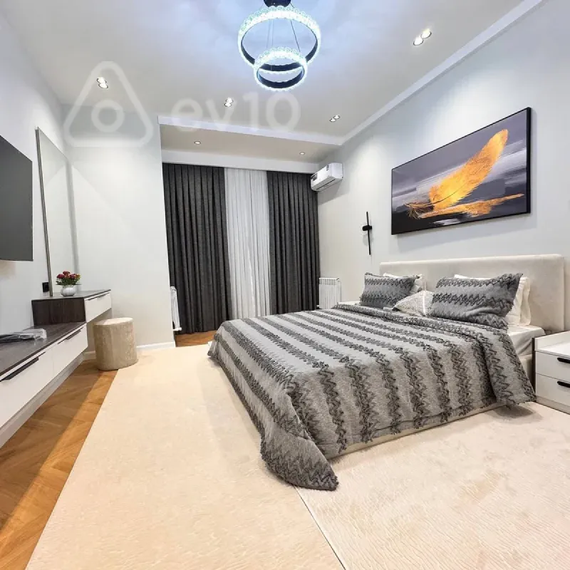 Kirayə verilir 3 otaqlı yeni tikili 115 m²