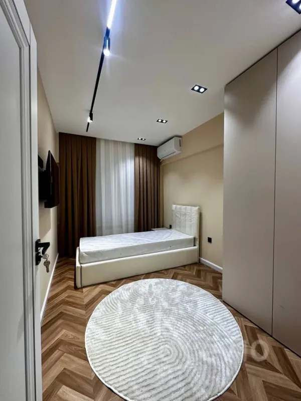 Kirayə verilir 3 otaqlı yeni tikili 95 m²