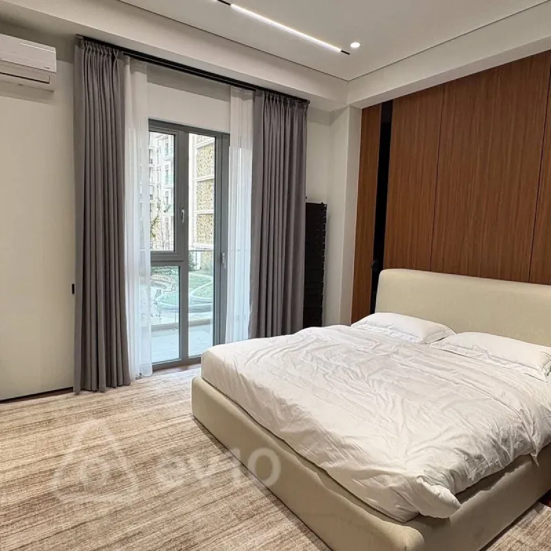 Kirayə verilir 2 otaqlı yeni tikili 70 m²