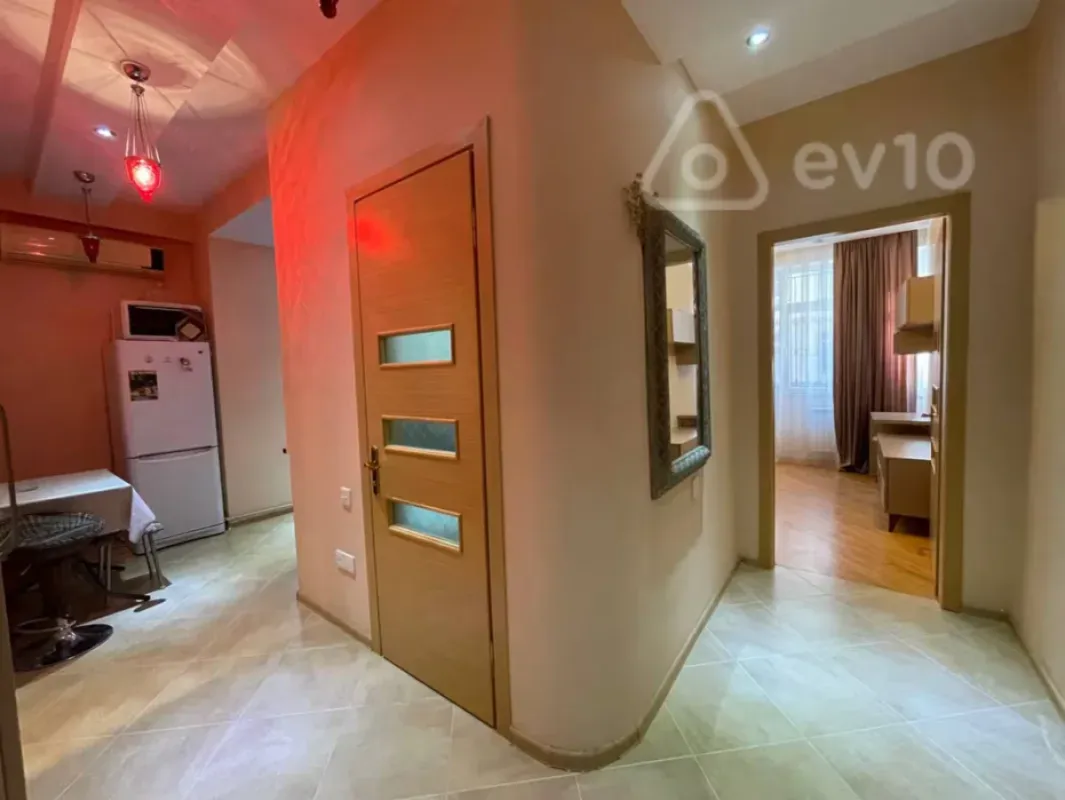Kirayə verilir 3 otaqlı yeni tikili 75 m²