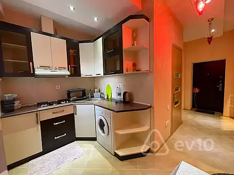Kirayə verilir 3 otaqlı yeni tikili 75 m²